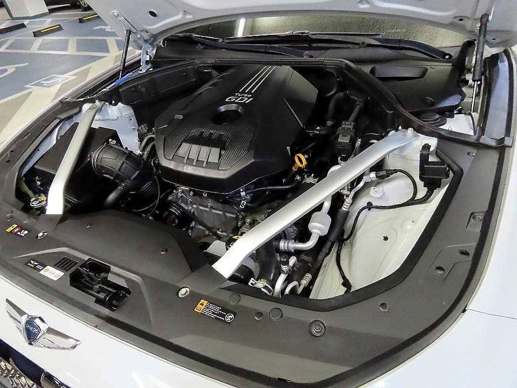 제네시스 G70 2.0T AWD 스포츠 패키지 이미지 19