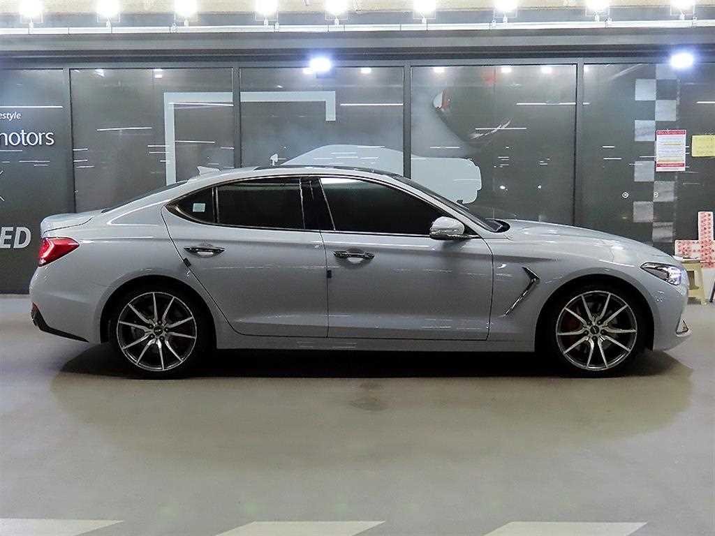 제네시스 G70 2.0T AWD 스포츠 패키지 이미지 3