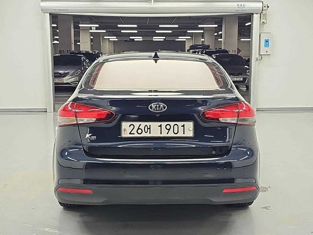 기아 K3 더뉴 K3 1.6 GDI 트렌디 이미지 3