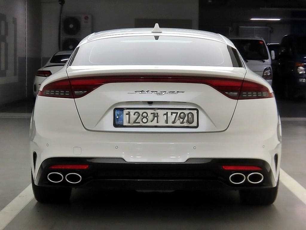 기아 스팅어 스팅어 마이스터 2WD 2.5 마스터즈 이미지 3