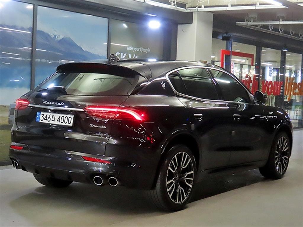 마세라티 그레칼레 2.0 AWD GT 이미지 4
