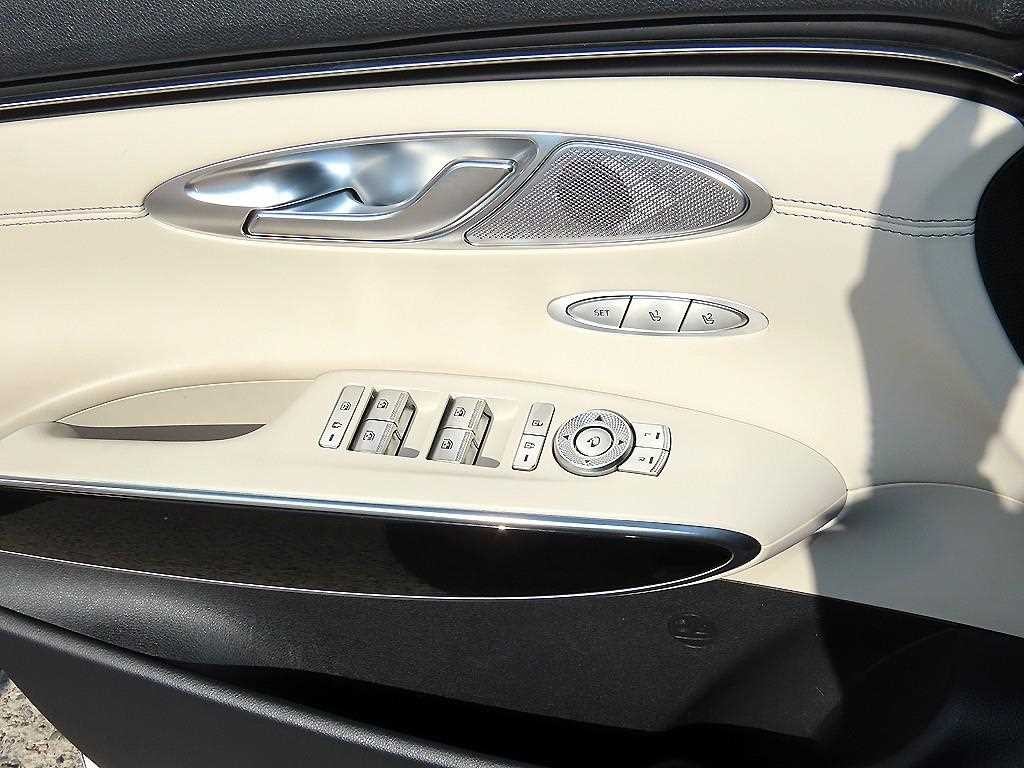 제네시스 GV70 2.5T 가솔린 2WD 기본형 이미지 11