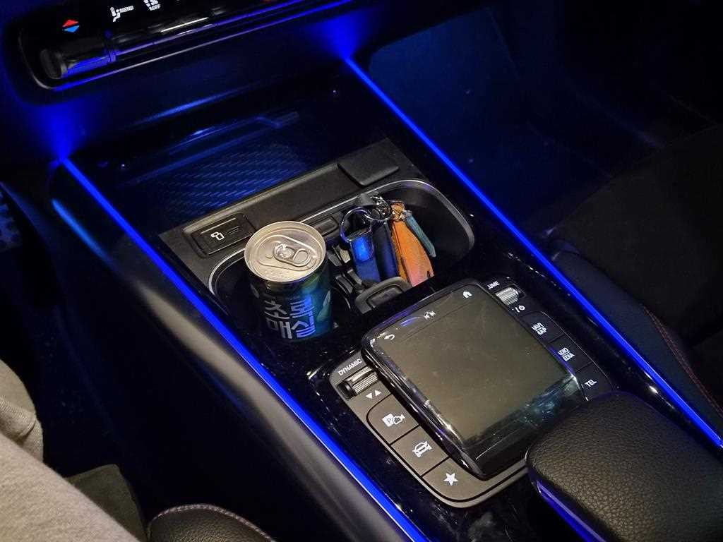 벤츠 EQA EQA H243 EQA 250 AMG 패키지 이미지 3