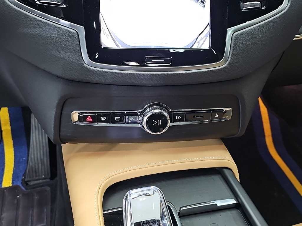볼보 XC90 XC90 2세대 2.0 T8 AWD 얼티메이트 브라이트 이미지 10