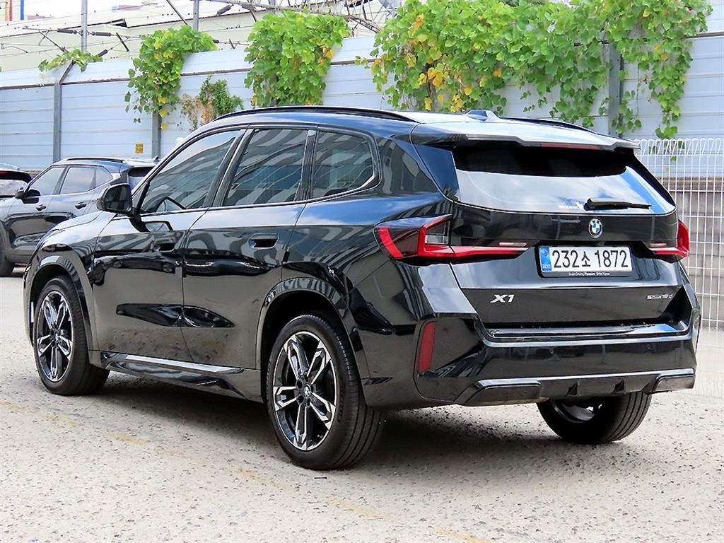 BMW X1 X1 (U11) sDrive 18d M 스포츠 이미지 3
