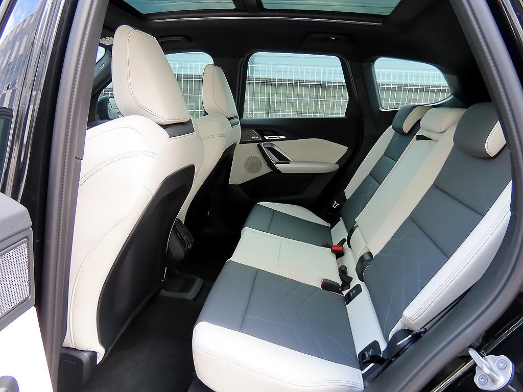 BMW X1 X1 (U11) sDrive 18d M 스포츠 이미지 6