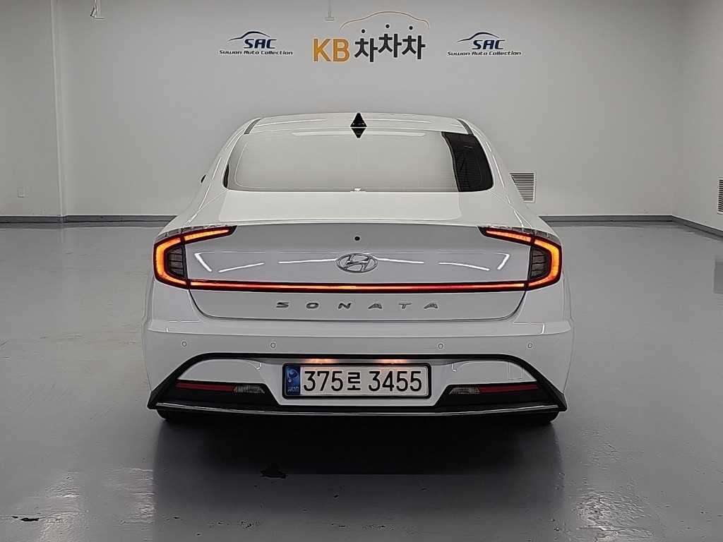현대 쏘나타 쏘나타 (DN8) 2.0 프리미엄 패밀리 이미지 3