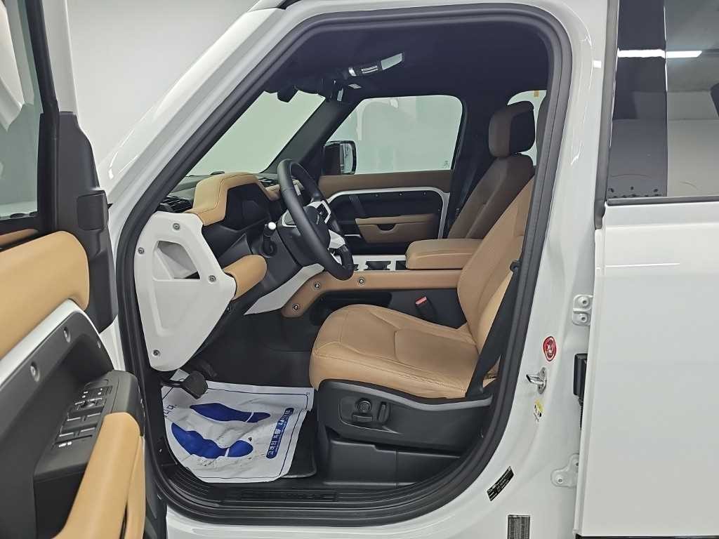랜드로버 디펜더 디펜더 (L663) 110 D300 X-다이나믹 HSE 이미지 11