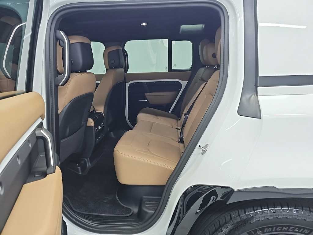 랜드로버 디펜더 디펜더 (L663) 110 D300 X-다이나믹 HSE 이미지 12