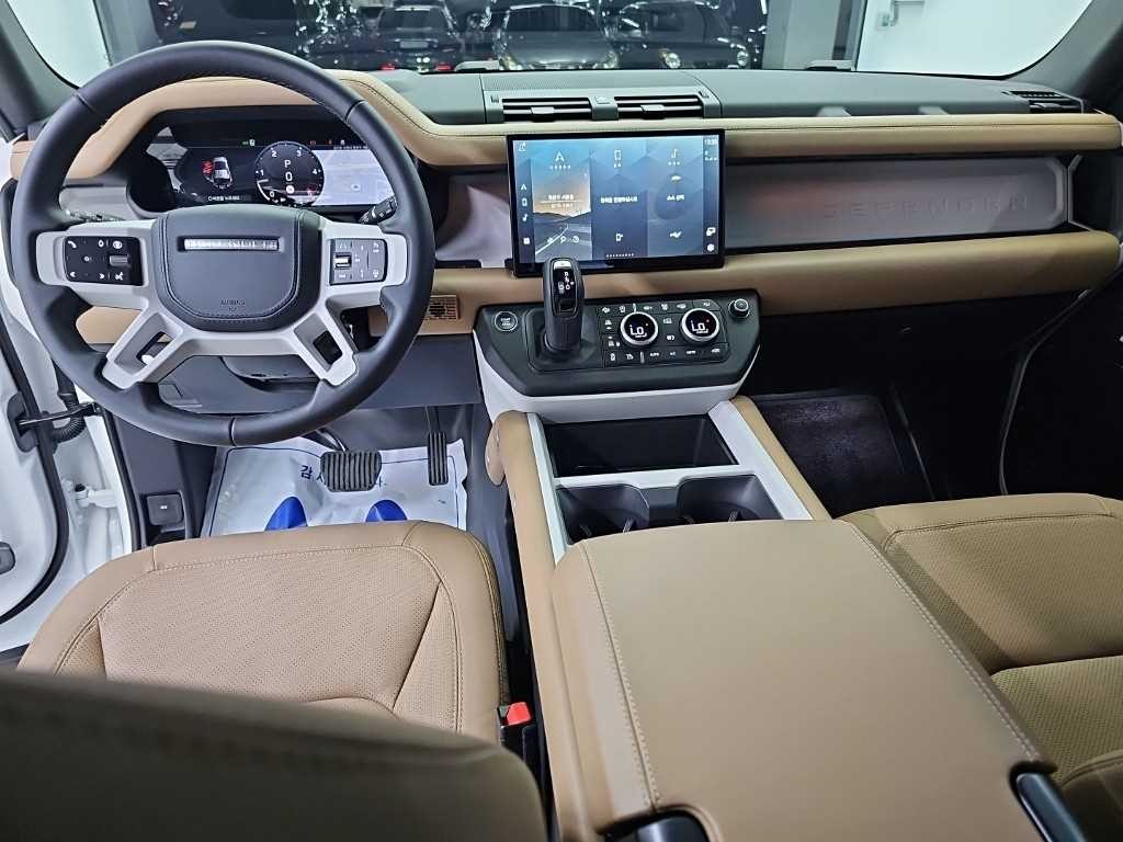 랜드로버 디펜더 디펜더 (L663) 110 D300 X-다이나믹 HSE 이미지 7
