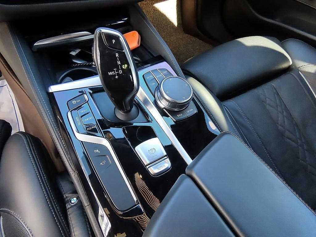 BMW 5시리즈 5시리즈 (G30) 530d M 스포츠 플러스 이미지 11