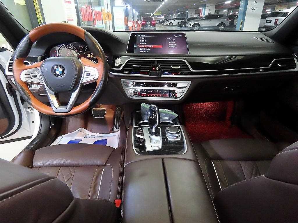 BMW 7시리즈 7시리즈 (G11) 730Ld xDrive M 스포츠 이미지 10