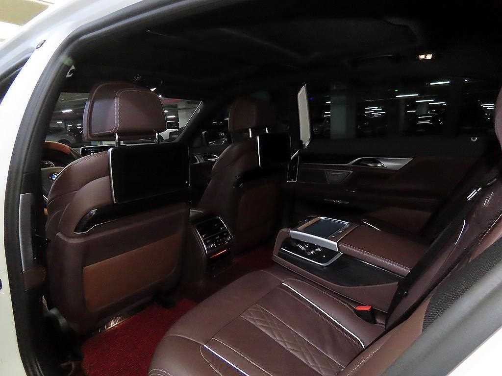 BMW 7시리즈 7시리즈 (G11) 730Ld xDrive M 스포츠 이미지 13