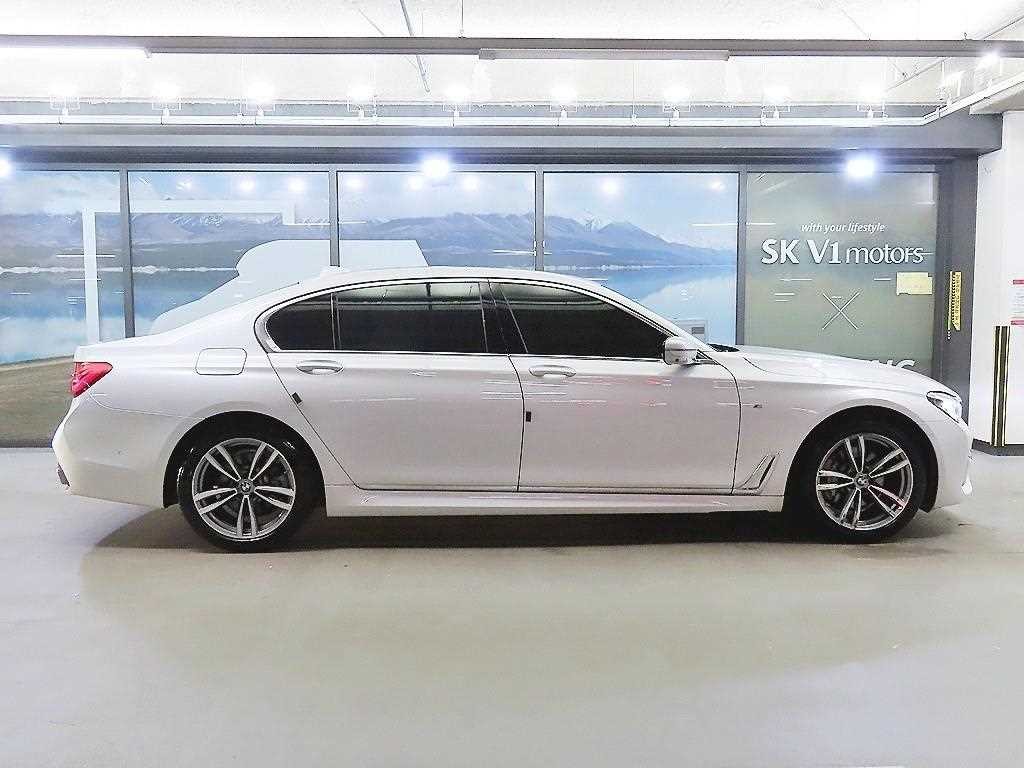 BMW 7시리즈 7시리즈 (G11) 730Ld xDrive M 스포츠 이미지 3