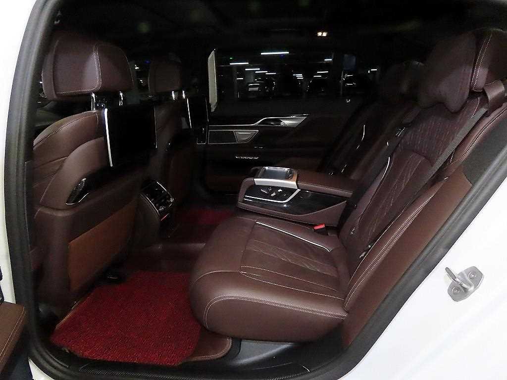 BMW 7시리즈 7시리즈 (G11) 730Ld xDrive M 스포츠 이미지 7