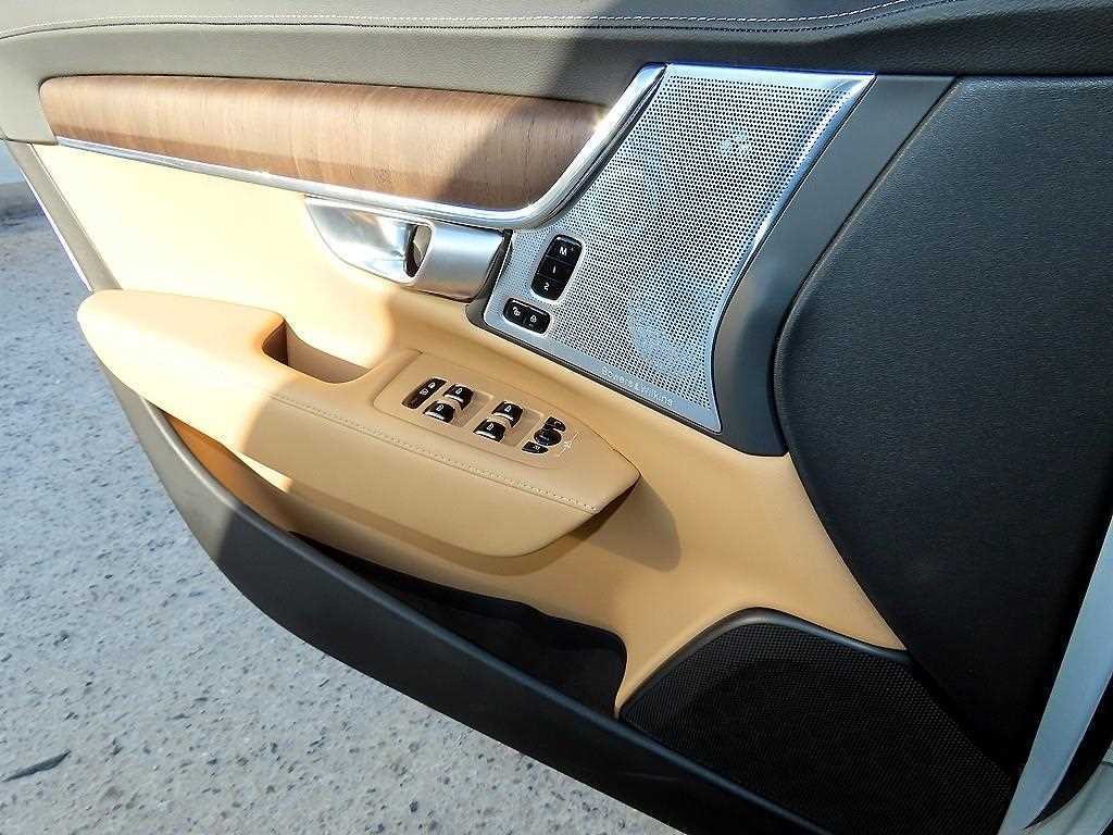 볼보 S90 B5 얼티메이트 브라이트 이미지 11
