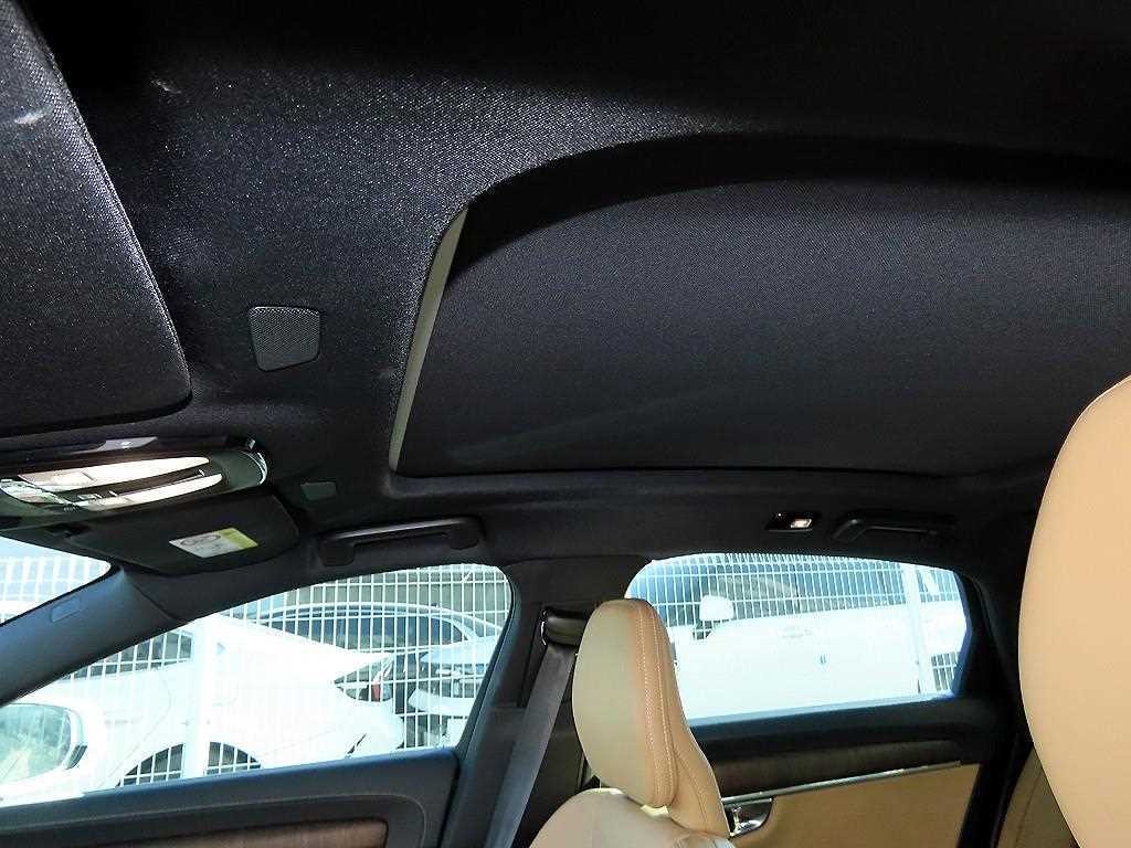 볼보 S90 B5 얼티메이트 브라이트 이미지 16