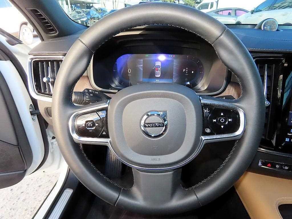 볼보 S90 B5 얼티메이트 브라이트 이미지 8