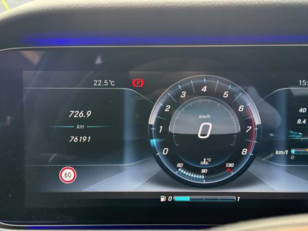 벤츠 E 클래스 E-클래스 W213 E400 4MATIC 익스클루시브 이미지 10