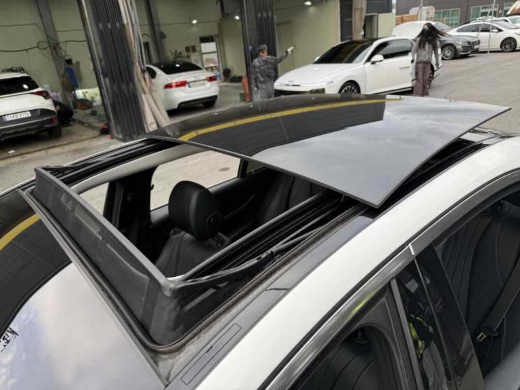 벤츠 E 클래스 E-클래스 W213 E400 4MATIC 익스클루시브 이미지 16