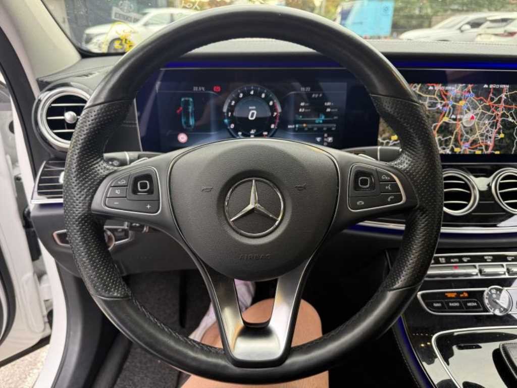 벤츠 E 클래스 E-클래스 W213 E400 4MATIC 익스클루시브 이미지 9