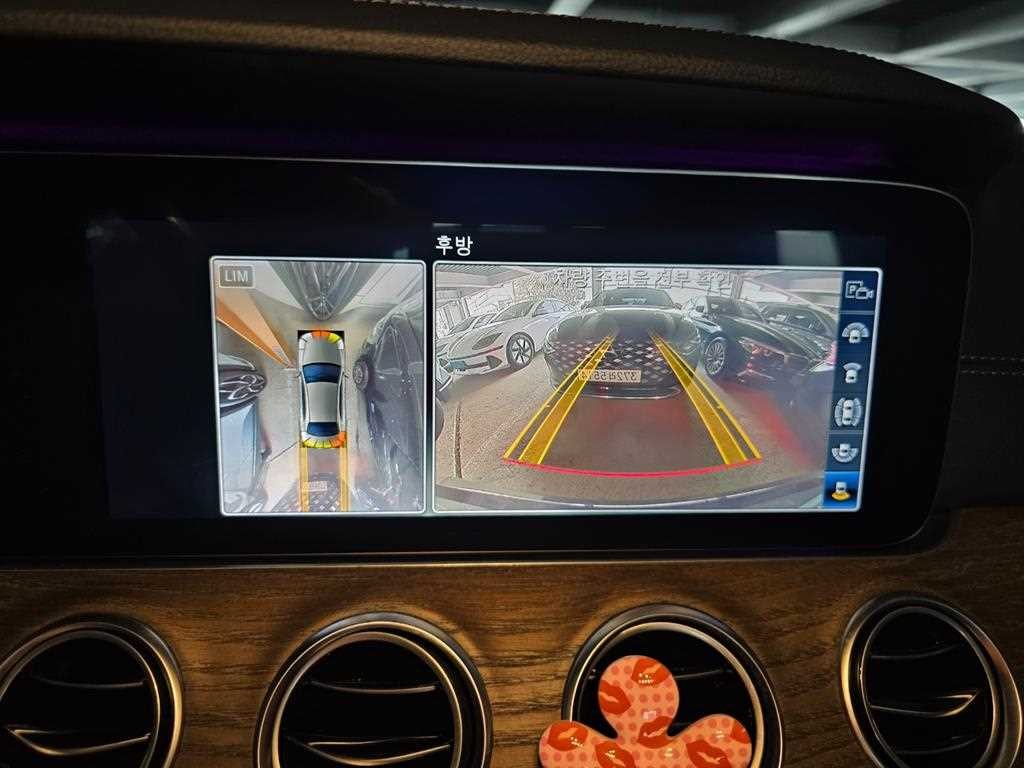벤츠 E 클래스 E-클래스 W213 E300 4MATIC 익스클루시브 이미지 11