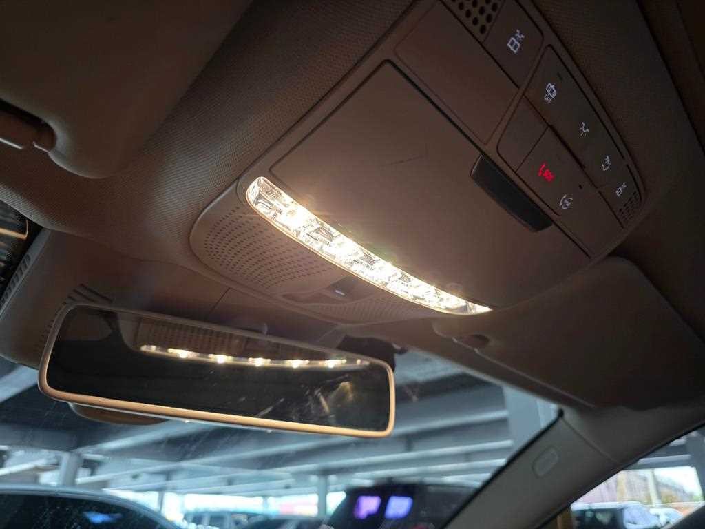 벤츠 E 클래스 E-클래스 W213 E300 4MATIC 익스클루시브 이미지 14