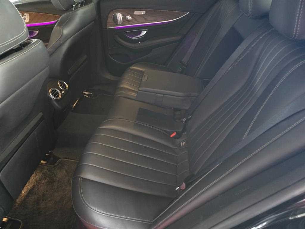 벤츠 E 클래스 E-클래스 W213 E300 4MATIC 익스클루시브 이미지 7