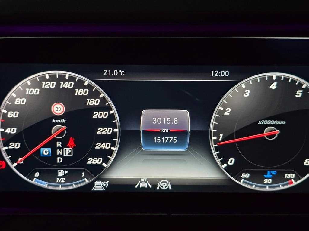 벤츠 E 클래스 E-클래스 W213 E300 4MATIC 익스클루시브 이미지 9