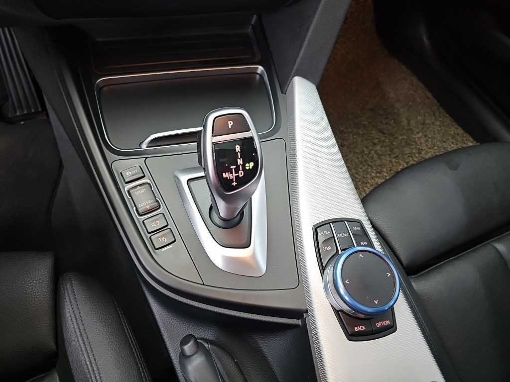 BMW 그란투리스모 3시리즈 GT (F34) GT 320D xDrive M 스포트 프리미엄 이미지 8