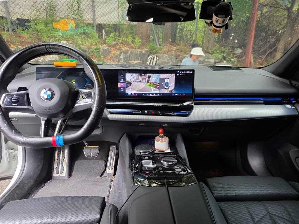 BMW 5시리즈 5시리즈 (G60) 520i M 스포츠 이미지 19