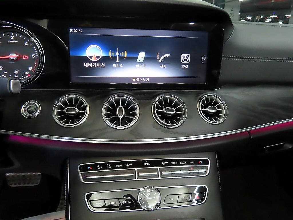 벤츠 E 클래스 E-클래스 W213 E220d 카브리올레 이미지 15