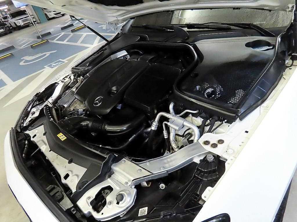벤츠 E 클래스 E-클래스 W213 E220d 카브리올레 이미지 19