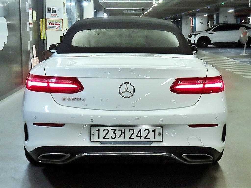 벤츠 E 클래스 E-클래스 W213 E220d 카브리올레 이미지 5