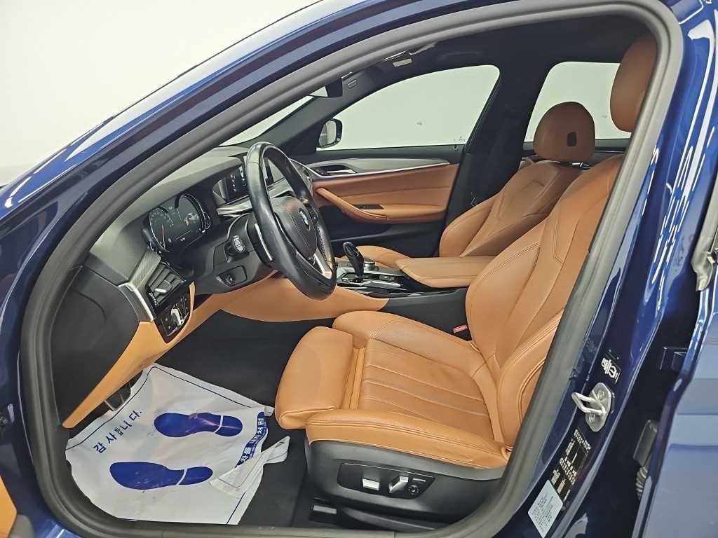 BMW 5시리즈 5시리즈 (G30) 530i M 스포츠 플러스 이미지 11