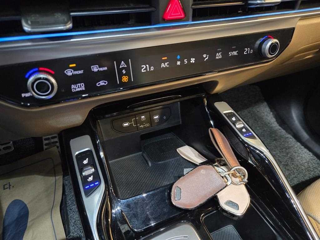 기아 쏘렌토 더 뉴 쏘렌토 4세대 가솔린 2.5T 4WD 시그니처 그래비티 이미지 17