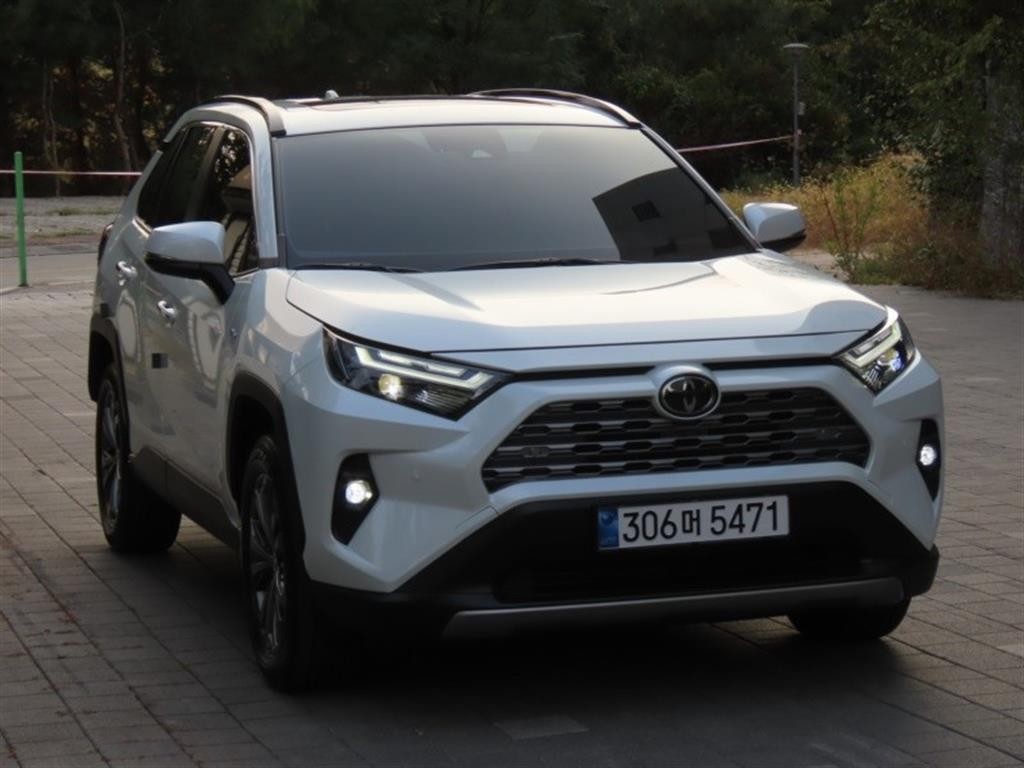 토요타 라브4 RAV4(5세대) 2.5 4WD 하이브리드 이미지 2