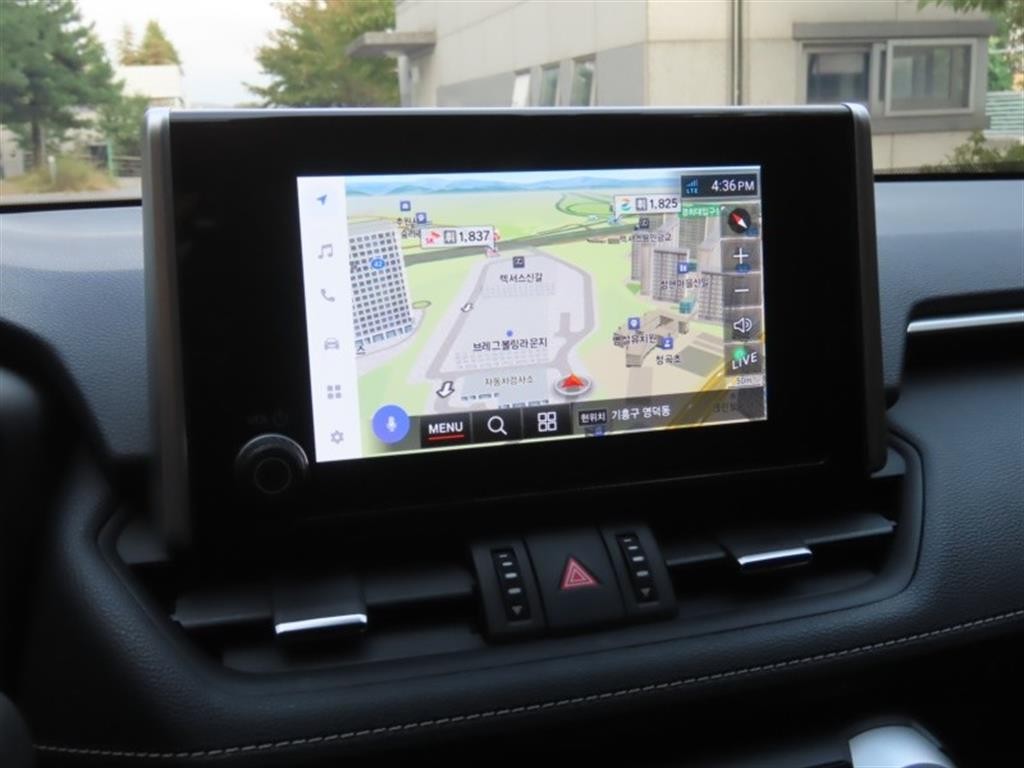 토요타 라브4 RAV4(5세대) 2.5 4WD 하이브리드 이미지 8