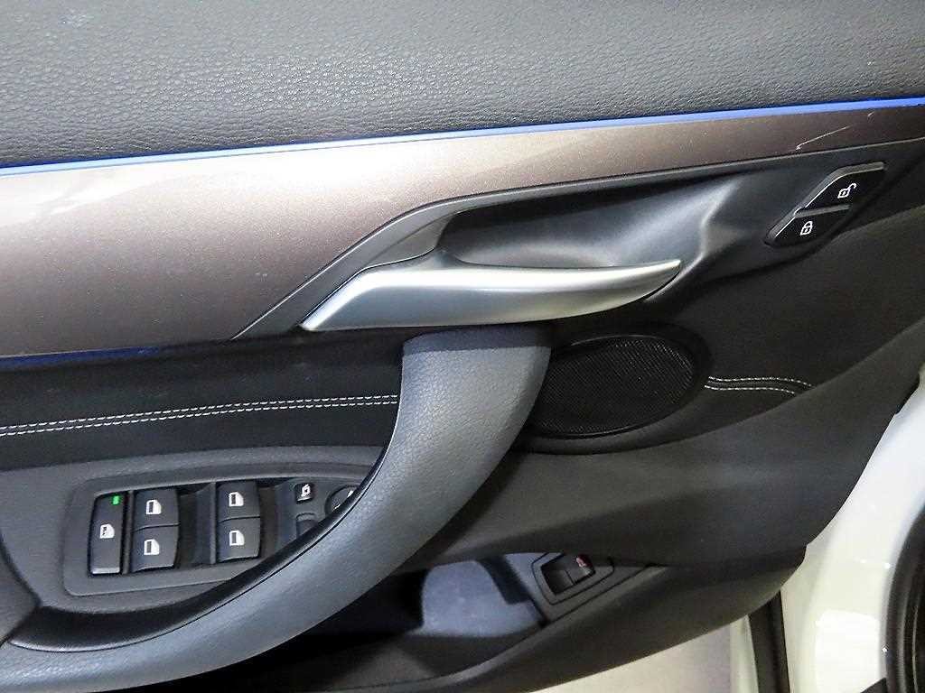 BMW X1 X1 (F48) xDrive 20i xLine 스페셜에디션 이미지 13
