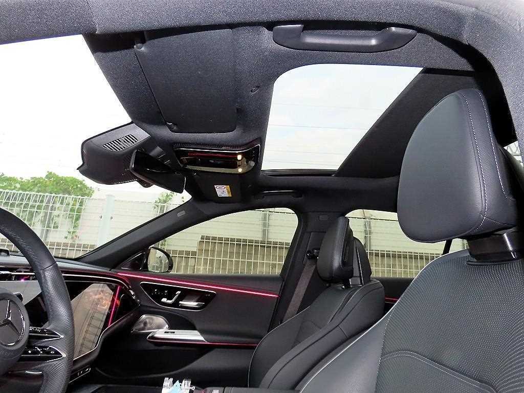 벤츠 E 클래스 E-클래스 W214 E300 4MATIC AMG Line 이미지 18