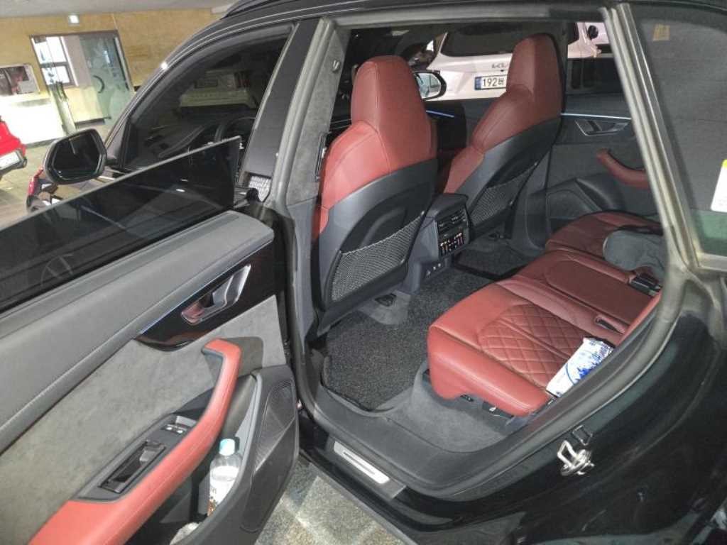 아우디 SQ8 SQ8 (4M) 4.0 TDI 콰트로 이미지 15