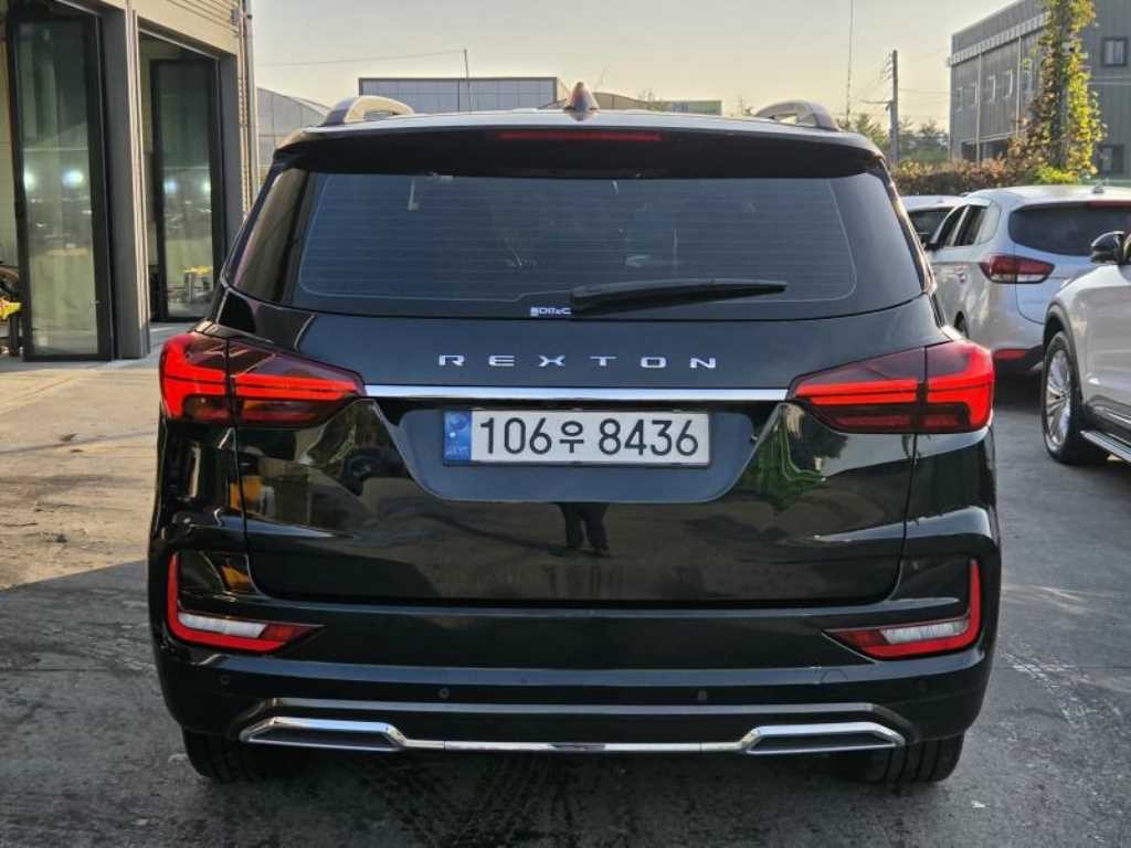 KG모빌리티(쌍용) 렉스턴 올 뉴 렉스턴 (Y450) 디젤 2.2 4WD 프레스티지 이미지 4