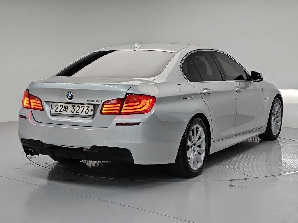 BMW 5시리즈 5시리즈 (F10) 528i 이미지 4