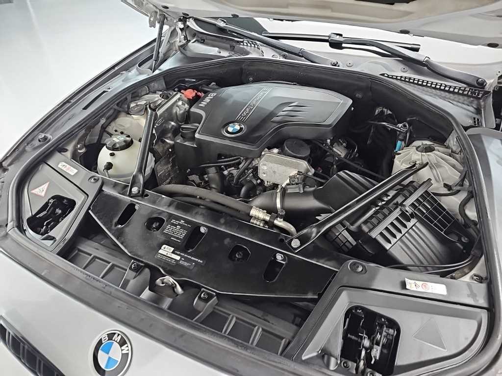 BMW 5시리즈 5시리즈 (F10) 528i 이미지 5