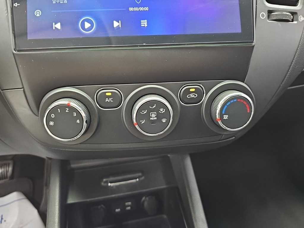 기아 K3 더뉴 K3 1.6 GDI 디럭스 이미지 10
