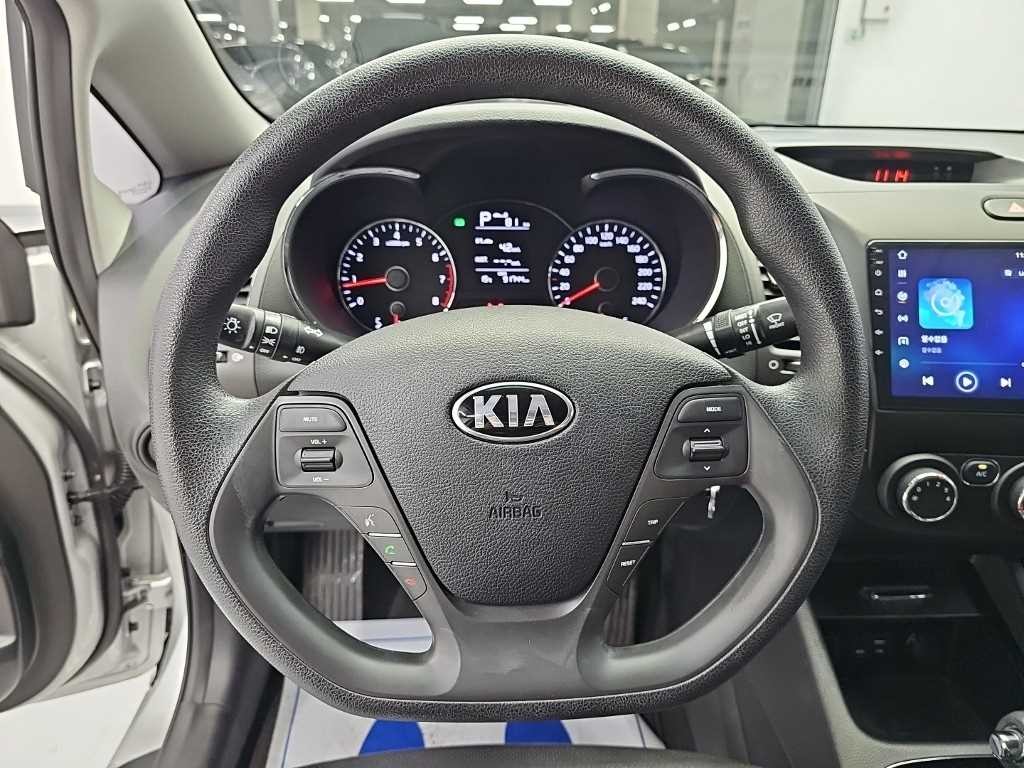 기아 K3 더뉴 K3 1.6 GDI 디럭스 이미지 9