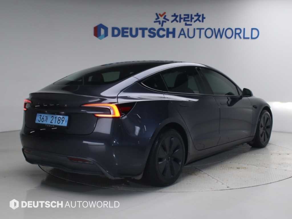 테슬라 모델 3 RWD 이미지 2