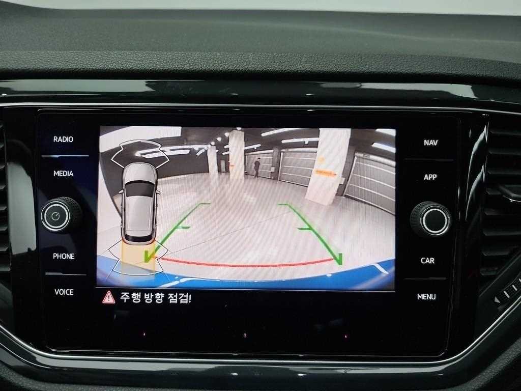폭스바겐 티록 2.0 TDI 프레스티지 이미지 15