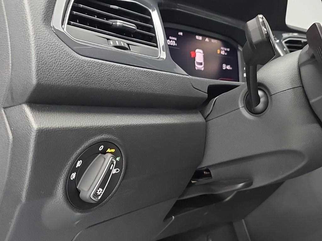 폭스바겐 티록 2.0 TDI 프레스티지 이미지 17