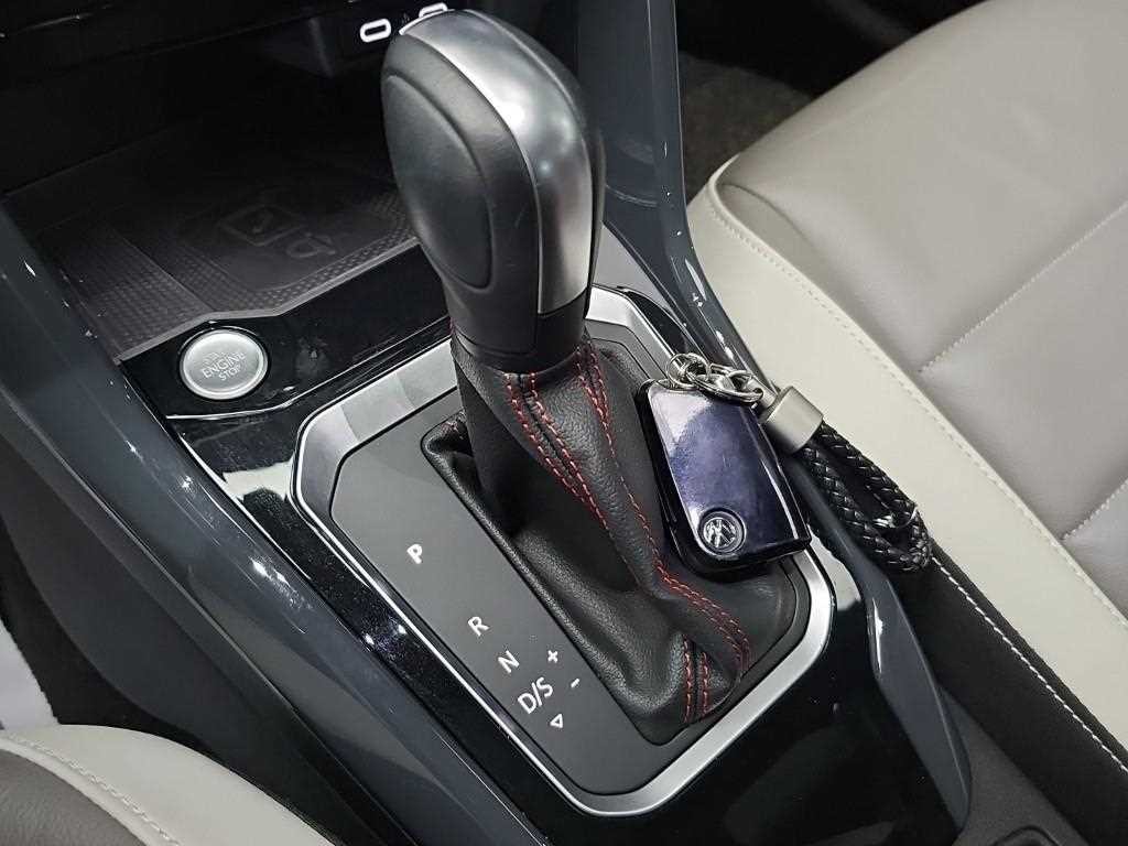 폭스바겐 티록 2.0 TDI 프레스티지 이미지 8